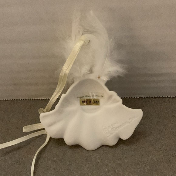 Roman, Inc. Porcelain Ornament - Winter’s Gift NIB - Picture 3 of 4
